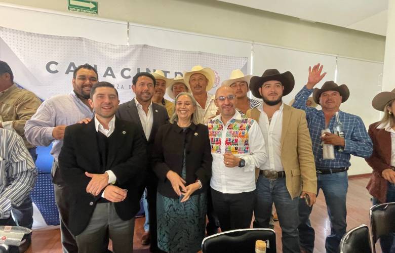 Canacintra, Canirac, Concanaco Servytur y Concaem establecen Alianza Nacional por el mezcal mexiquense.