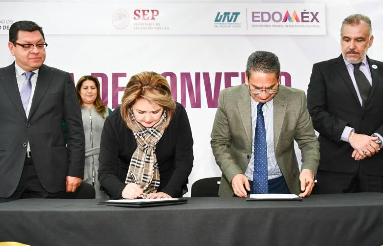 Universidad tecnológica firma convenio para emprender acciones de combate a la corrupción