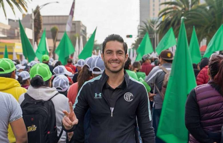 Pepe Couttolenc y Familia Verde Edomex acompañan a la presidentA Claudia Sheinbaum en el Zócalo