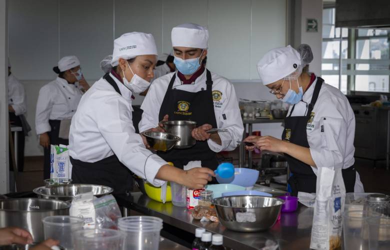 Regresan casi 85 mil estudiantes a las aulas de la UAEMéx para el semestre 2026 A