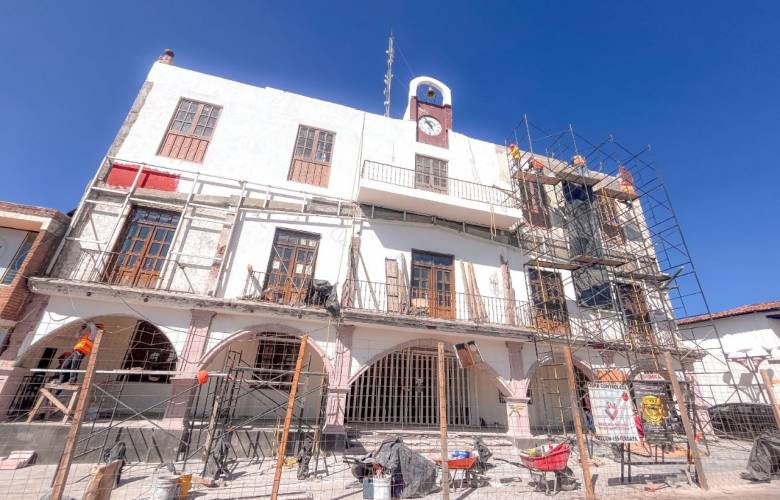 Devuelve Gobernadora Delfina Gómez esplendor a la Plaza Municipal de Temoaya con segunda etapa de mejoramiento