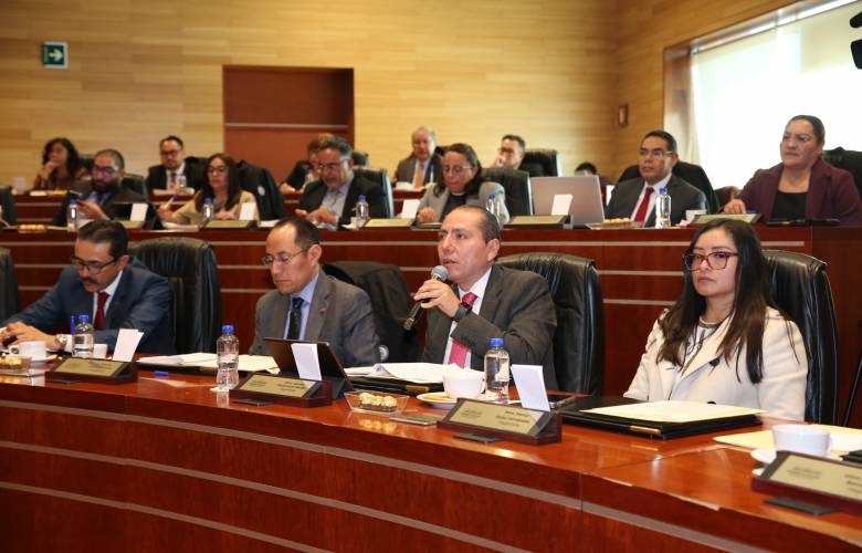 Nueva titular del Centro de Mediación e integrantes de Sala Constitucional y de Asuntos Indígenas