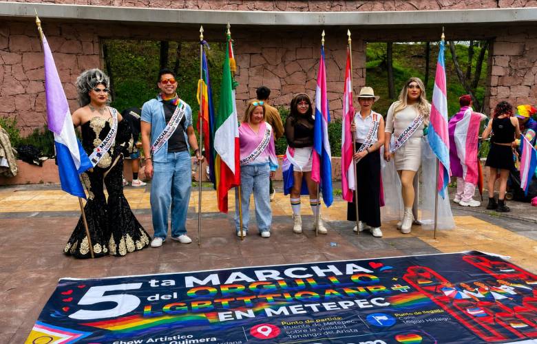 Marchan en Metepec por la diversidad y exigen justicia por dos transfeminicidios