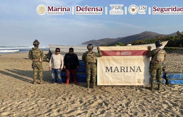 Asegura Marina embarcación con presunta cocaína frente a costas de Guerrero