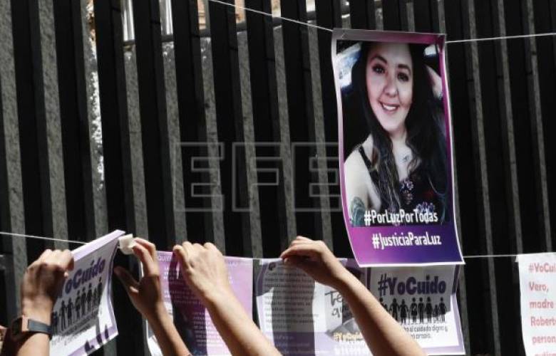 Fiscalía de Jalisco sugiere que mexicana quemada viva se autoatacó