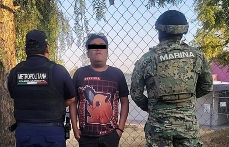 Por grabar a mujer, policía municipal y Marina detienen a sujeto