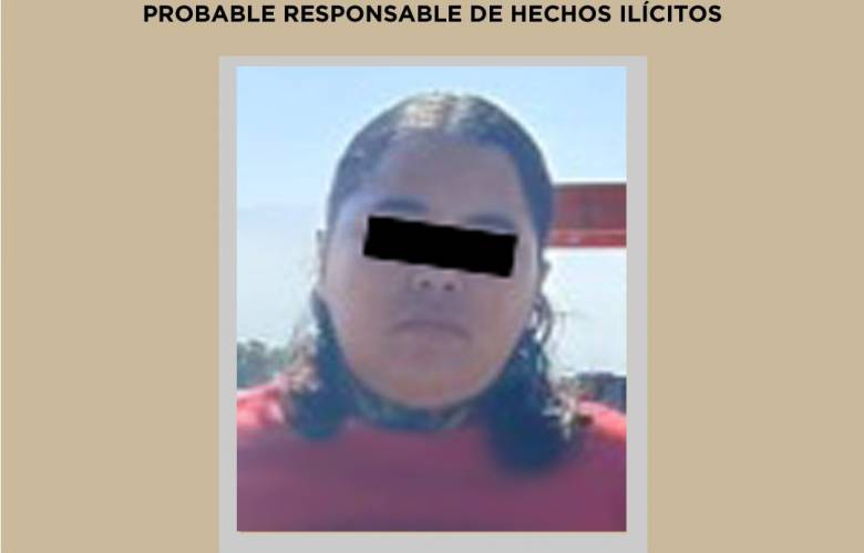 Cae presunta implicada en robo con violencia tras persecución y aseguramiento de vehículo en Texcoco.