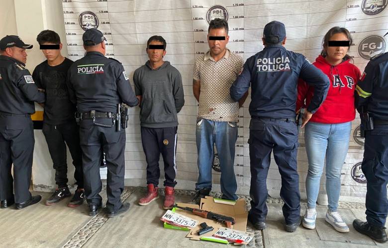 Detiene Toluca a banda presuntamente vinculada al robo de transporte de carga