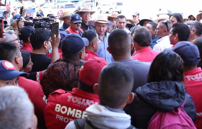 Alcalde Raymundo Martínez mantiene diálogo abierto con los bomberos y buscará cubrir adeudos de la pasada administración 
