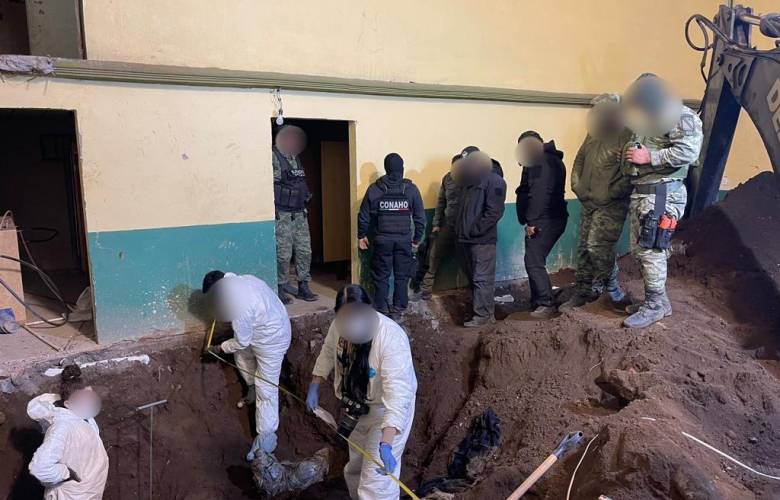 Localizan restos de 20 personas en fosa clandestina de Tenango del Valle, continuan la fiscalía investigando 