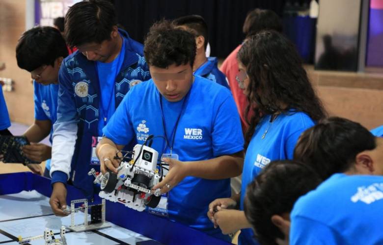Estudiantes del Conalep EdoMéx representarán a México en concurso mundial de robótica en China