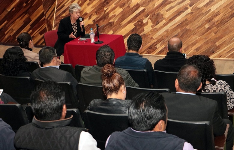 Igual que los estudiantes, los docentes del smsem estamos en permanente proceso de formación