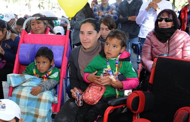 Conmemoran cerca de mil mexiquenses día internacional de la discapacidad