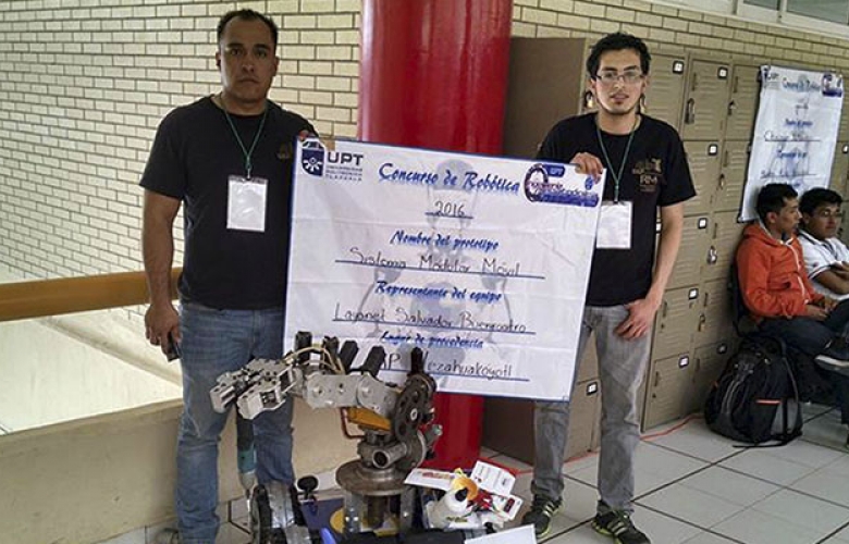 Estudiantes uaem ganaron 5Âº concurso de robótica uptx 2016