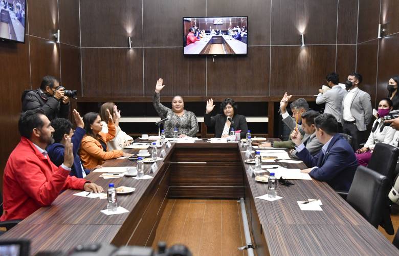 Sigue el debate en Congreso sobre gobiernos de alianzas