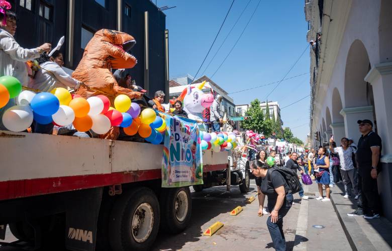 Llena Toluca de color caravana de residuos sólidos por el Día de la Niña y el Niño