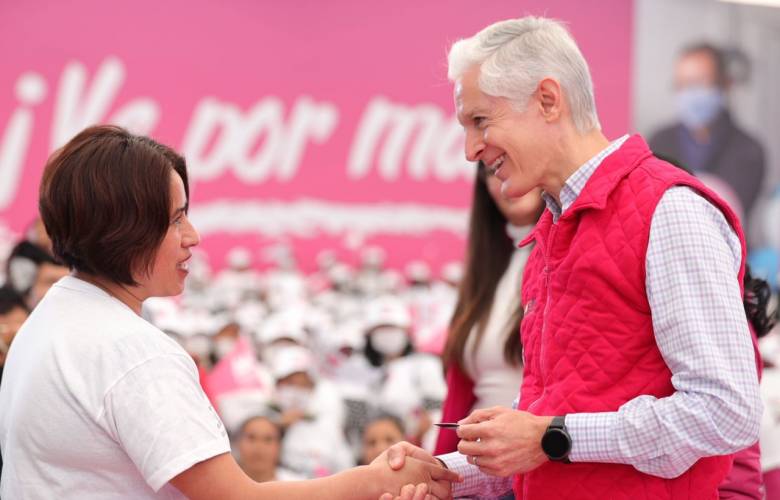 Reconoce Alfredo Del Mazo con salario rosa el trabajo que hacen las mujeres por el bienestar de sus familias 