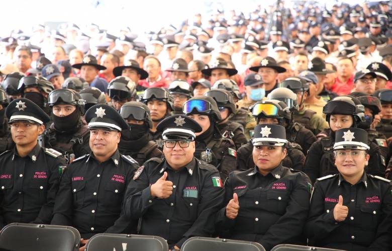 Ratifican policías, bomberos y elementos de protección civil de Toluca votos de honor, disciplina y lealtad 