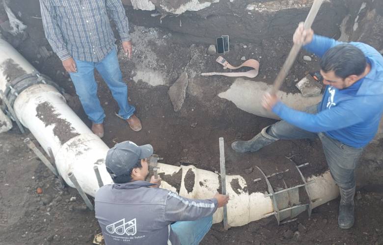 Restablece Toluca suministro de agua tras reparar fuga en Venustiano Carranza y Las Torres