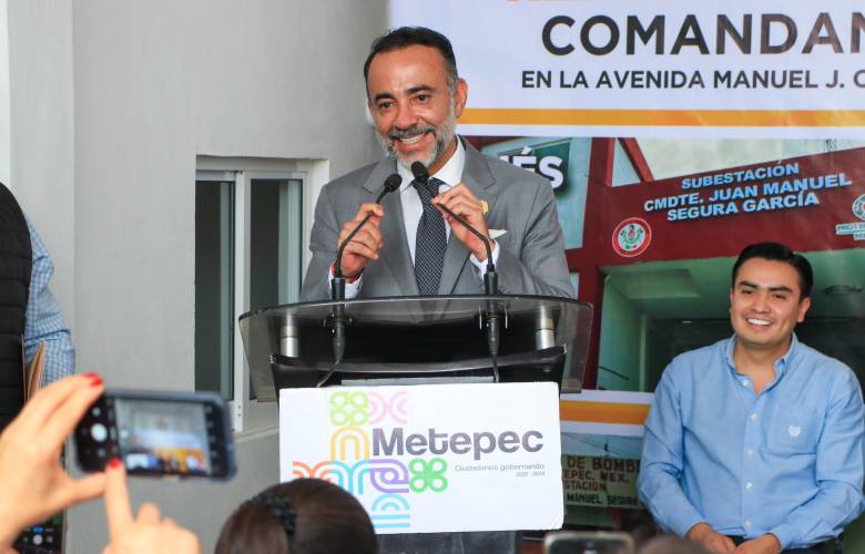 Inaugura el alcalde Fernando Flores la rehabilitación de la estación de bomberos 