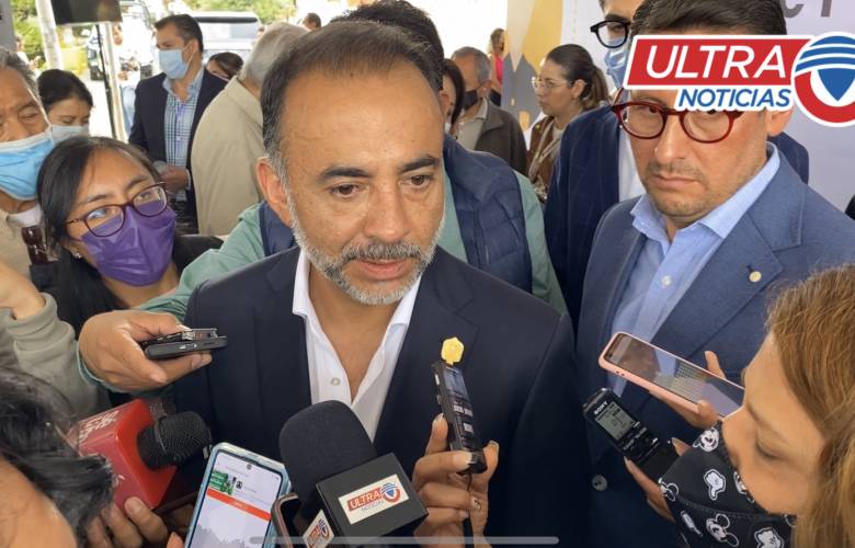 Van tras la mujer que disparó en Town Square el domingo