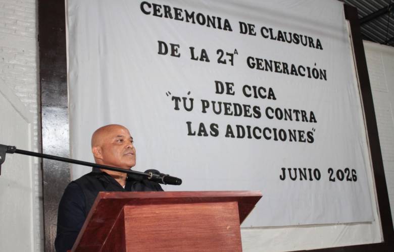 Sistema penitenciario del Edoméx entrega constancias a graduados del programa contra adicciones en Santiaguito