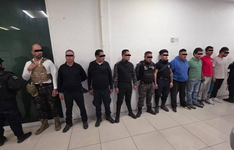 Detienen fuerzas federales y estatales a 10 hombres en Jilotzingo por robo de transporte de carga