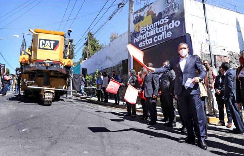 Arranca Toluca programa de rehabilitación de 100 kilómetros de vialidades