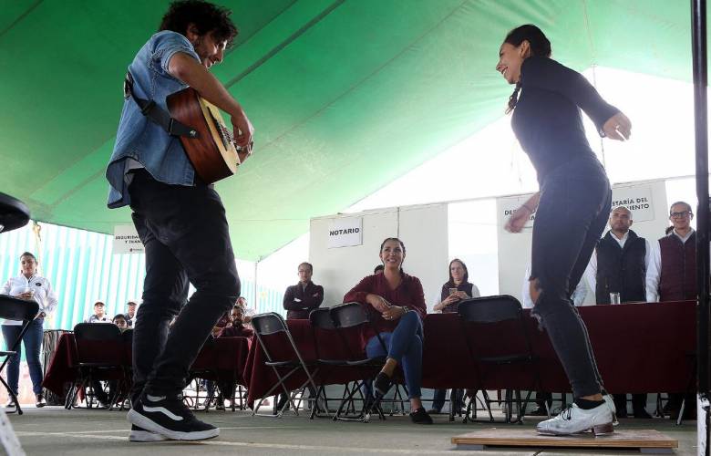 Apoya metepec a jóvenes para su preparación artística y educativa en españa