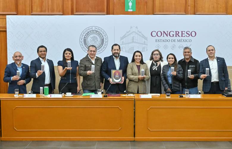 Recibe comisión legislativa informe de resultados de cuentas públicas